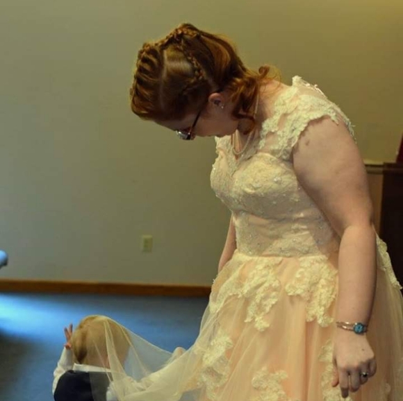 Wedding dress - Picture 5 of 5